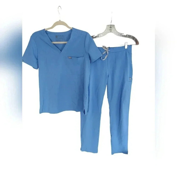 Figs women's ceil blue Cairo cargo skinny scrub pants and one pocket top… - Picture 2 of 4